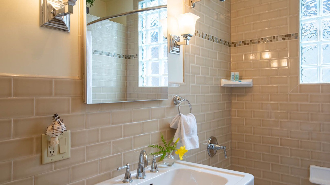 Photo of Bathroom in Roscoe Village