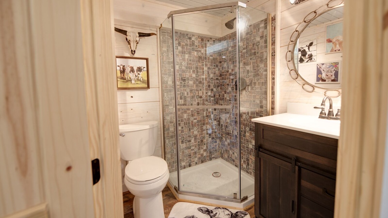 Photo of Bathroom in Carmine