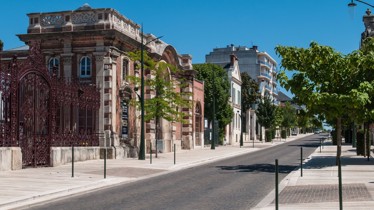 Photo of Others in Courthiezy