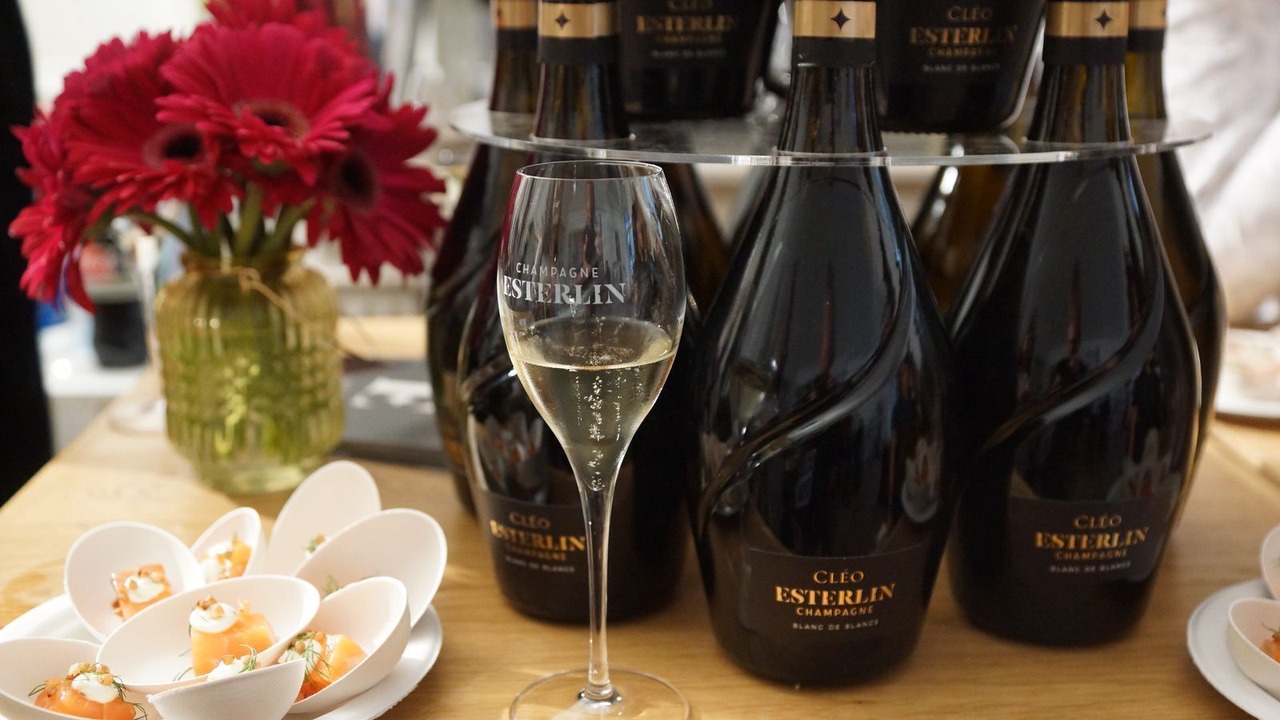 Photo of Others in Courthiezy