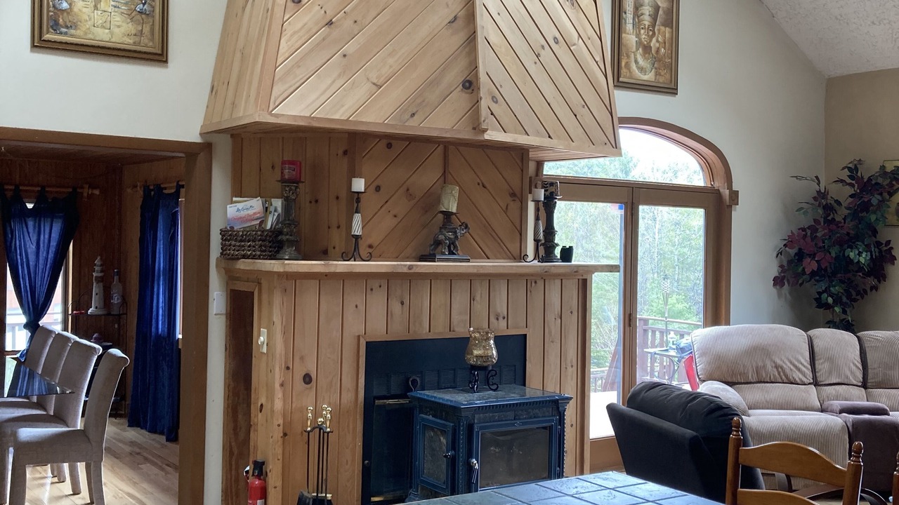 Photo of Livingroom in Adirondack