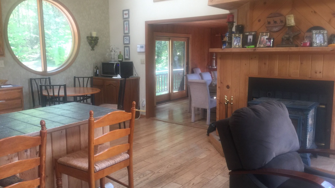 Photo of Livingroom in Adirondack