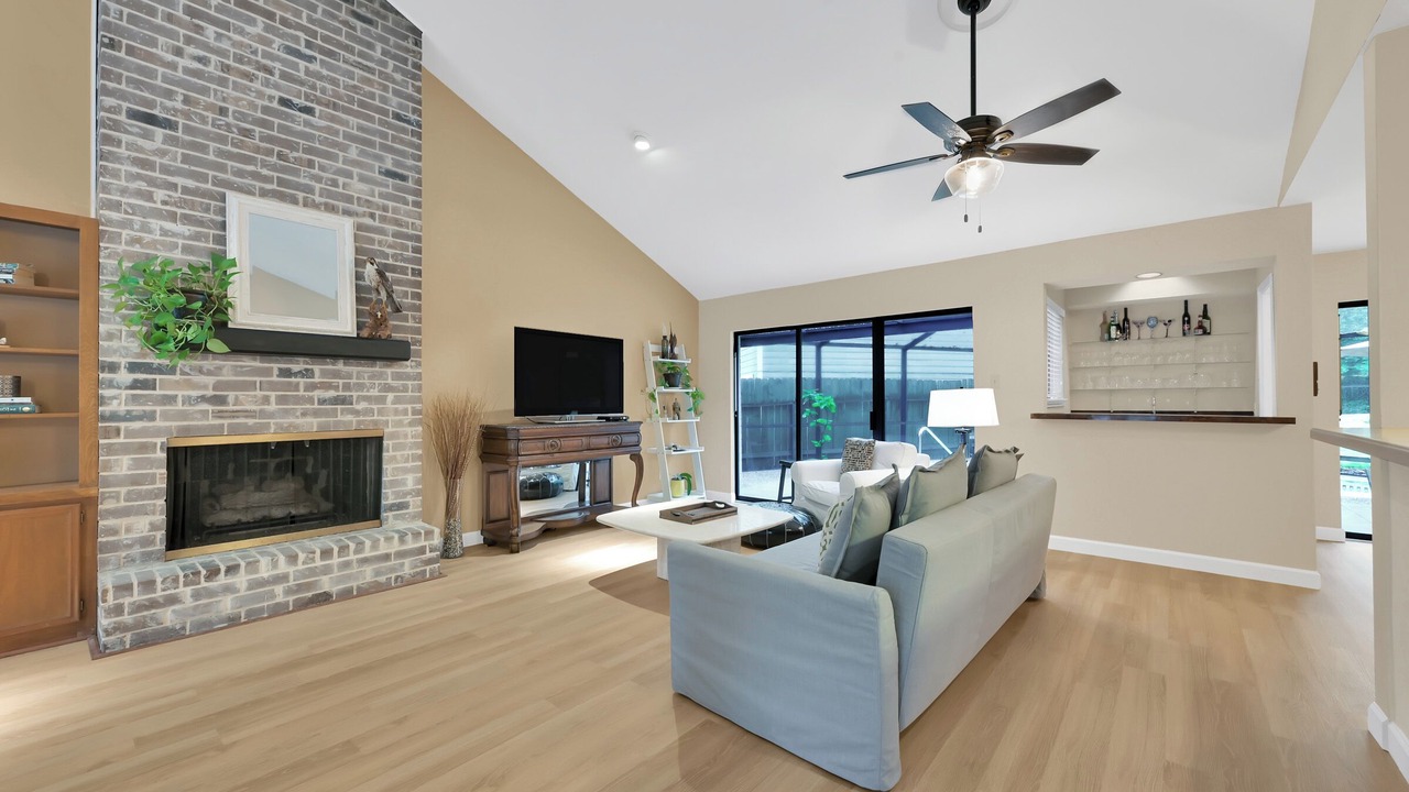 Photo of Livingroom in Grogan's Mill