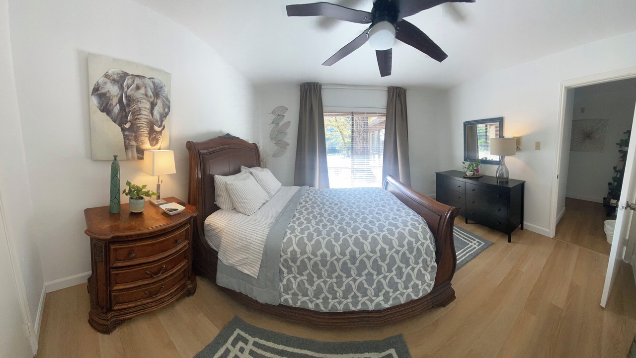 Photo of Bedroom in Grogan's Mill