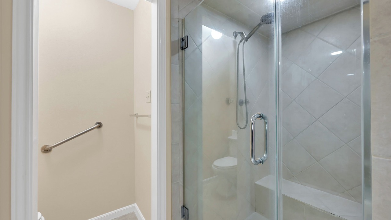 Photo of Bathroom in Grogan's Mill