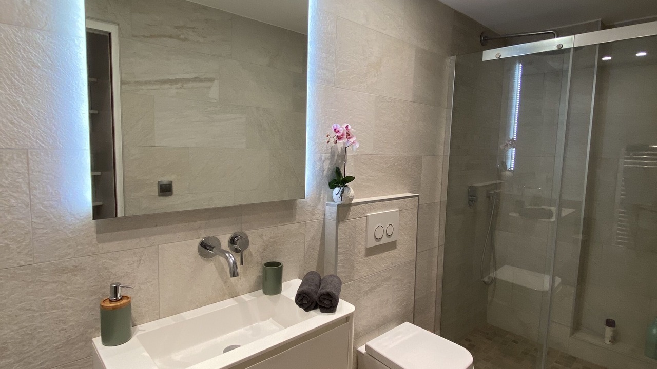 Photo of Bathroom in Carre d'Or