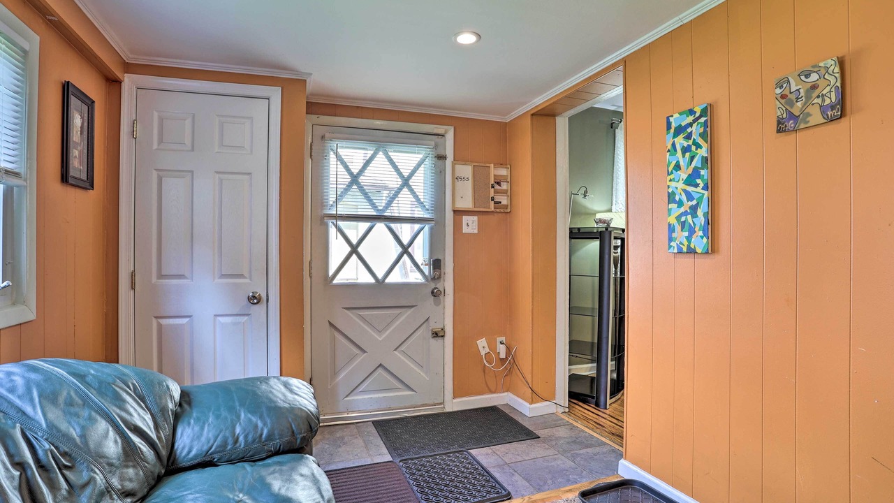 Photo of Bedroom in Lansdowne