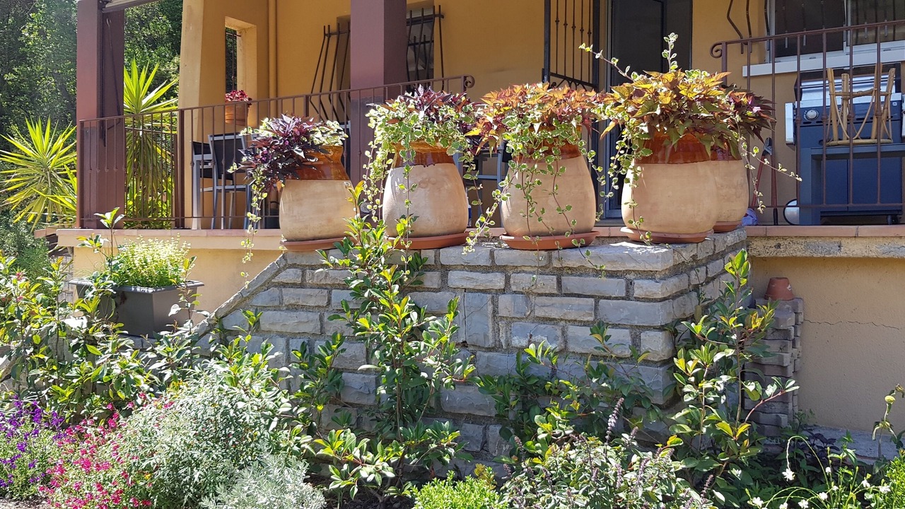 Photo of Outdoor in Gailhan