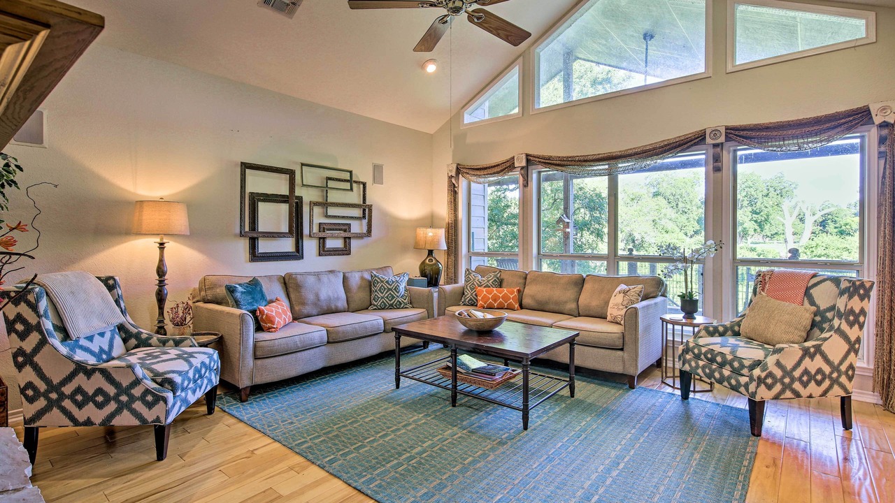 Photo of Livingroom in Seguin