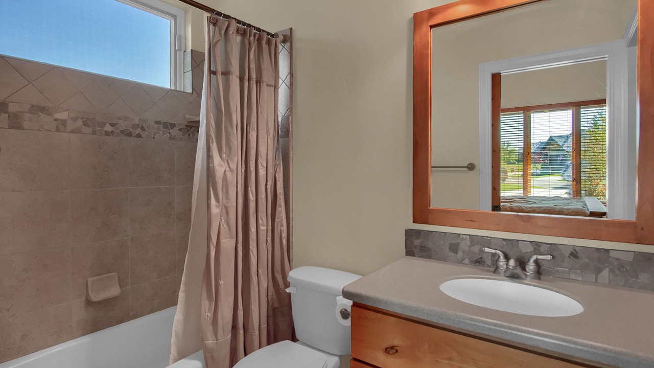 Photo of Bathroom in Eden