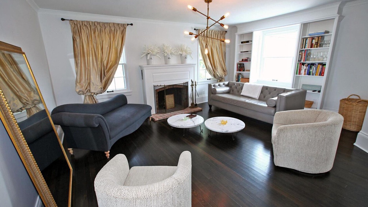 Photo of Livingroom in Old Town Historic District