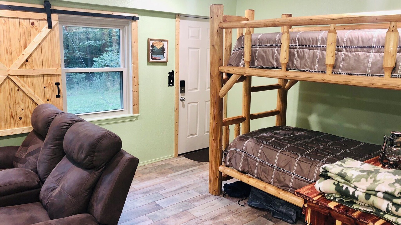 Photo of Bedroom in Board Camp