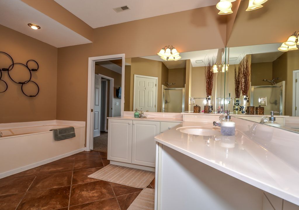 Photo of Bathroom in Lake Ozark