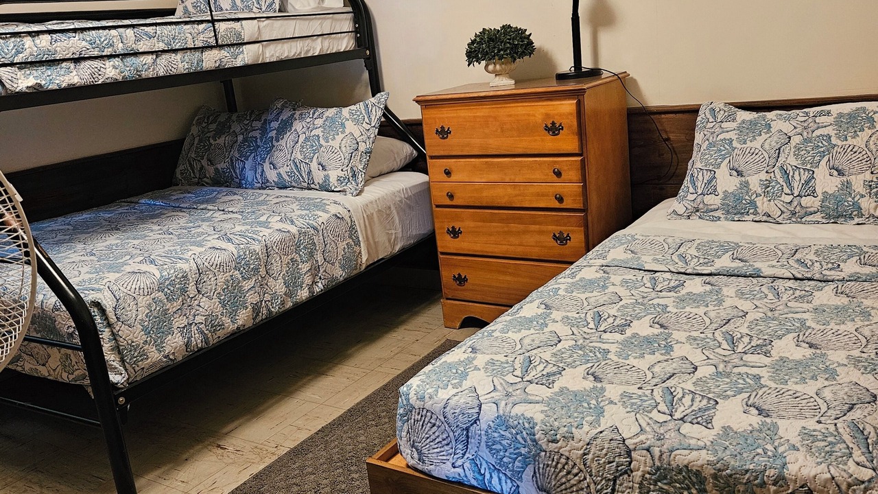 Photo of Bedroom in Alton