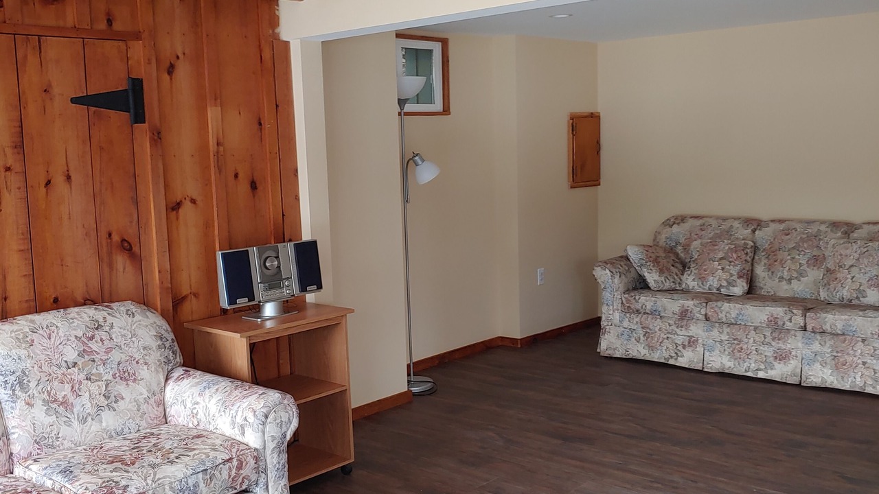 Photo of Livingroom in Alton