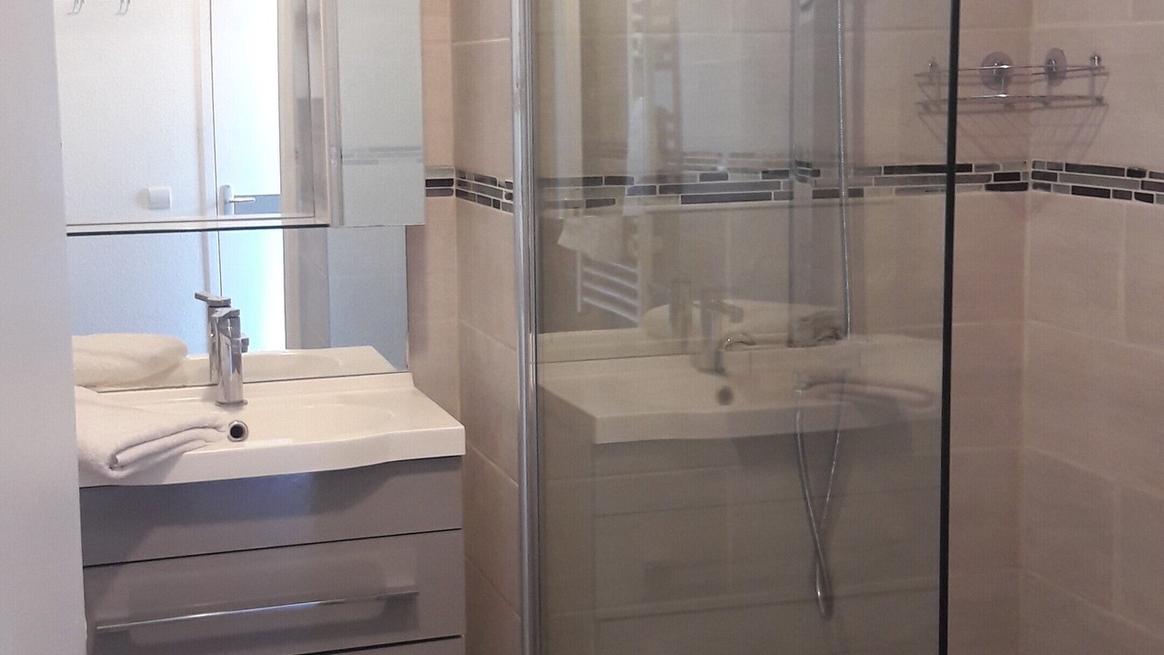 Photo of Bathroom in Equemauville