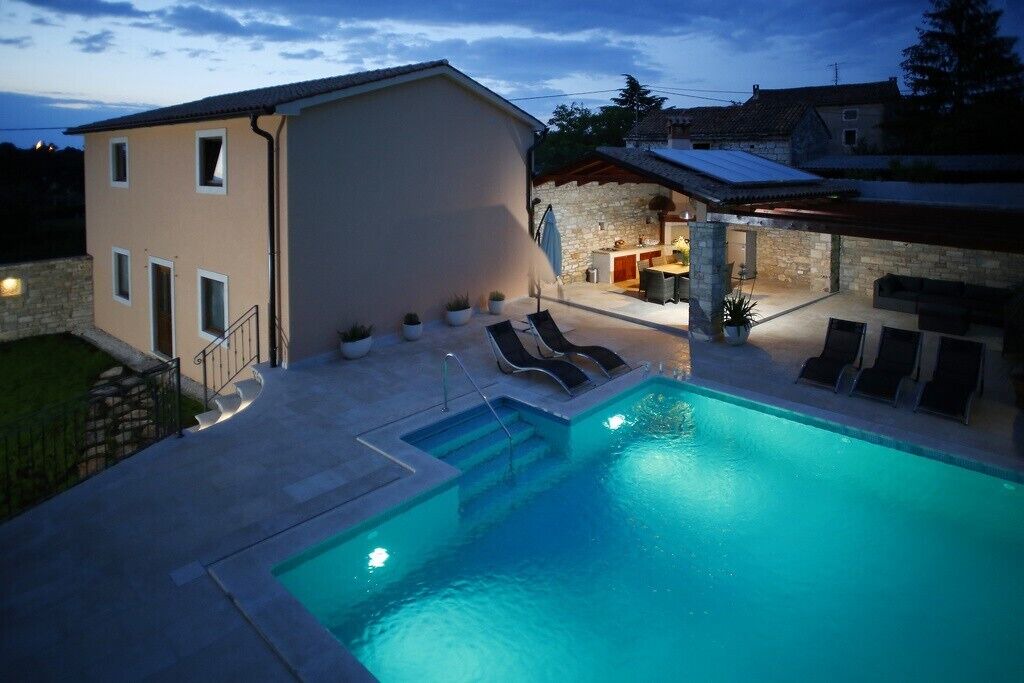 Photo of Outdoor in Burici