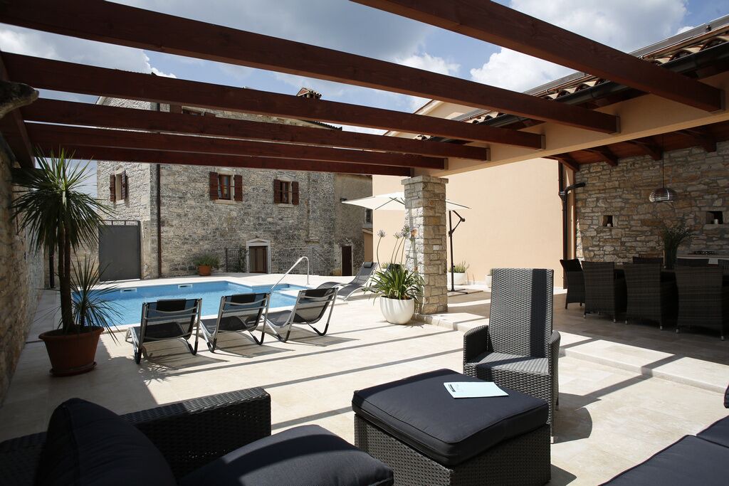 Photo of Outdoor in Burici