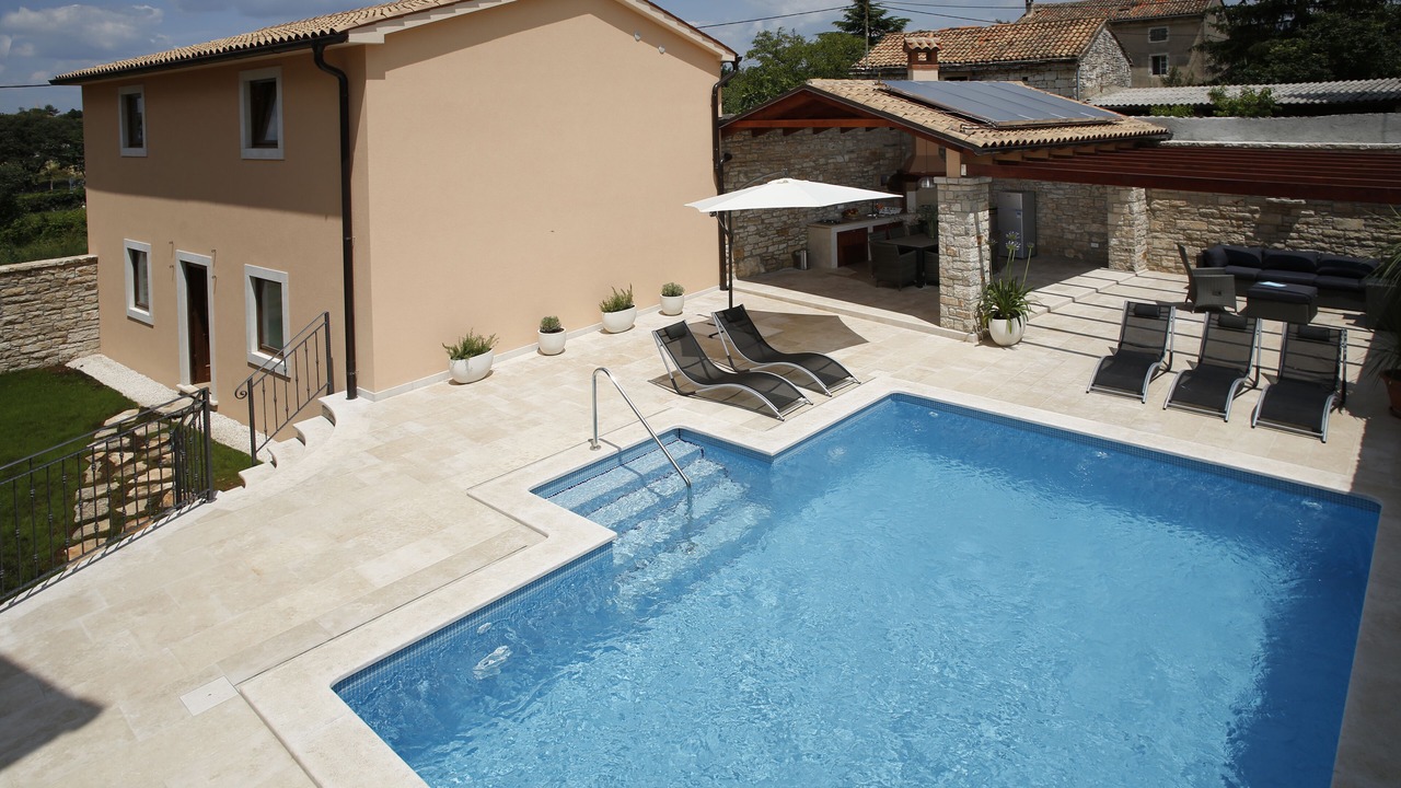 Photo of Outdoor in Burici