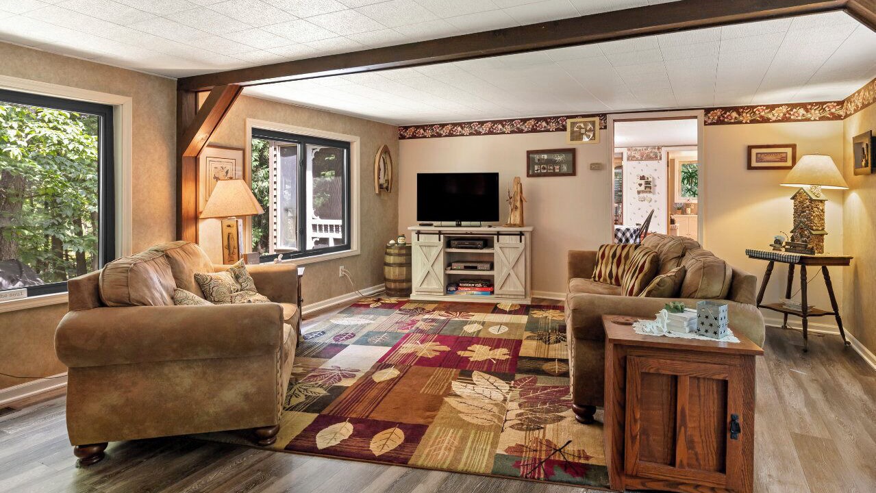 Photo of Livingroom in Thompsonville