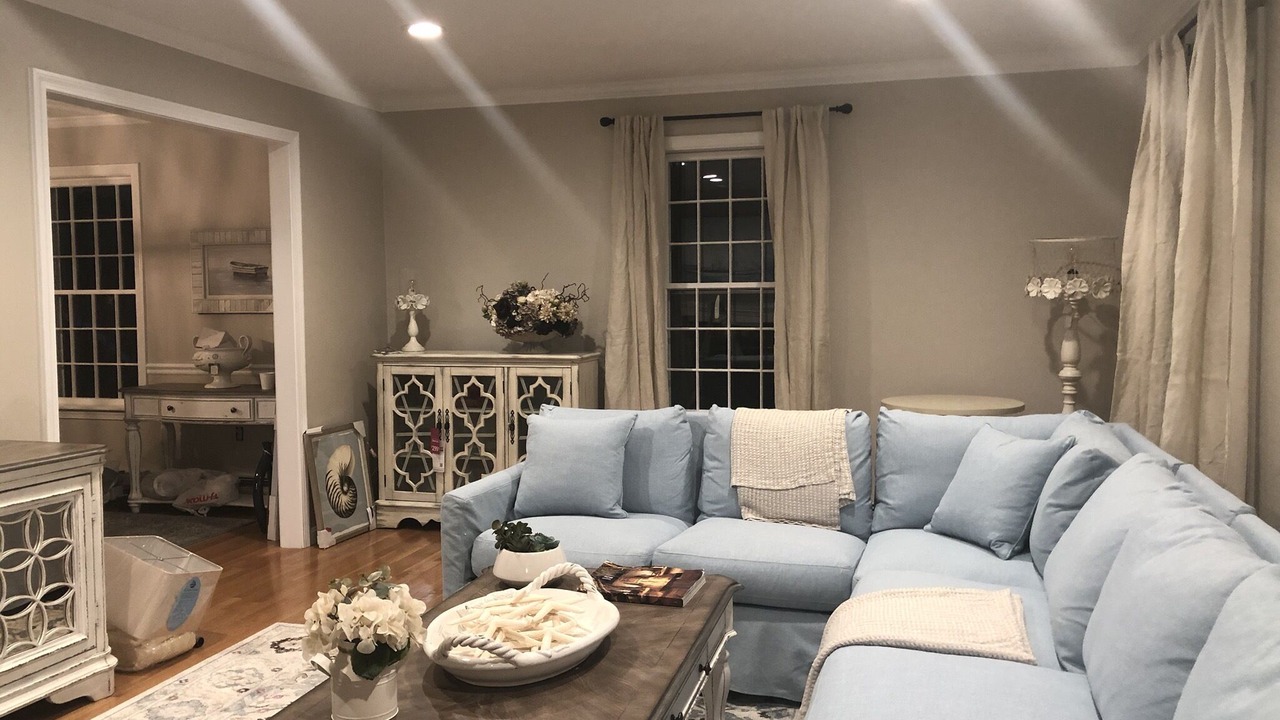 Photo of Livingroom in Charlestown