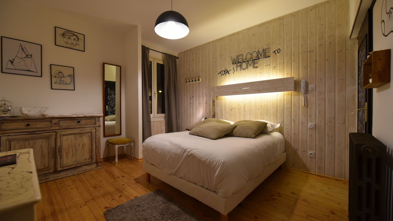 Photo of Bedroom in Aix-les-Bains