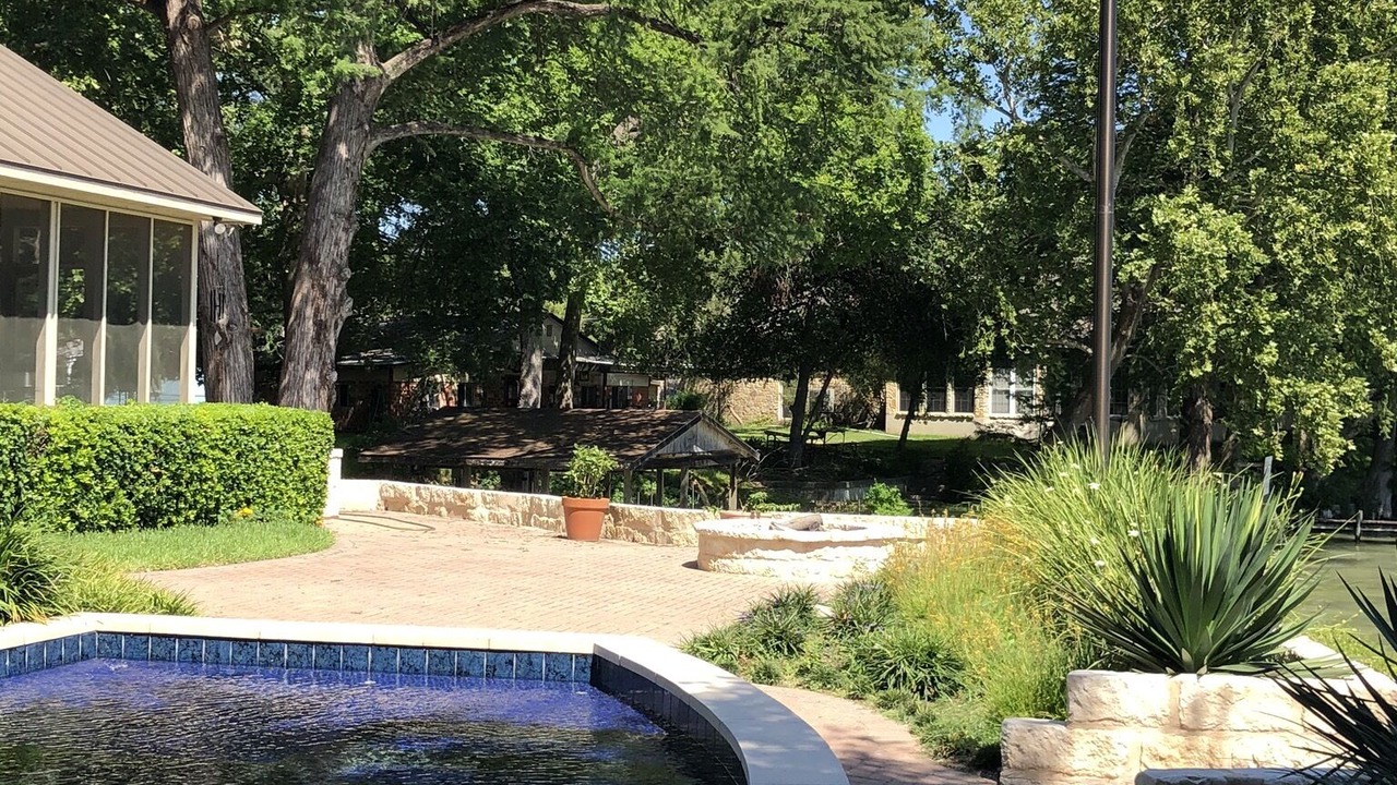 Photo of Outdoor in McQueeney