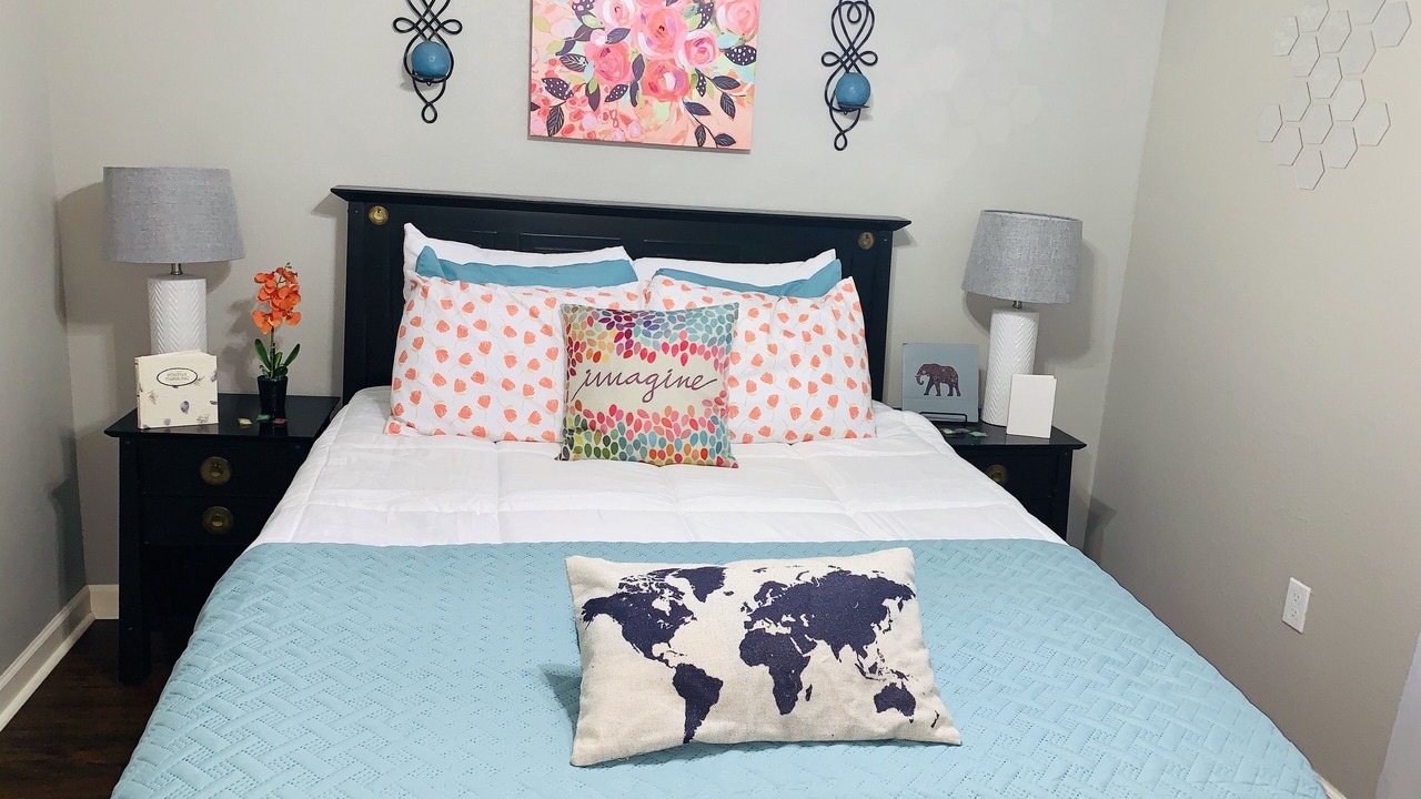 Photo of Bedroom in Kyle