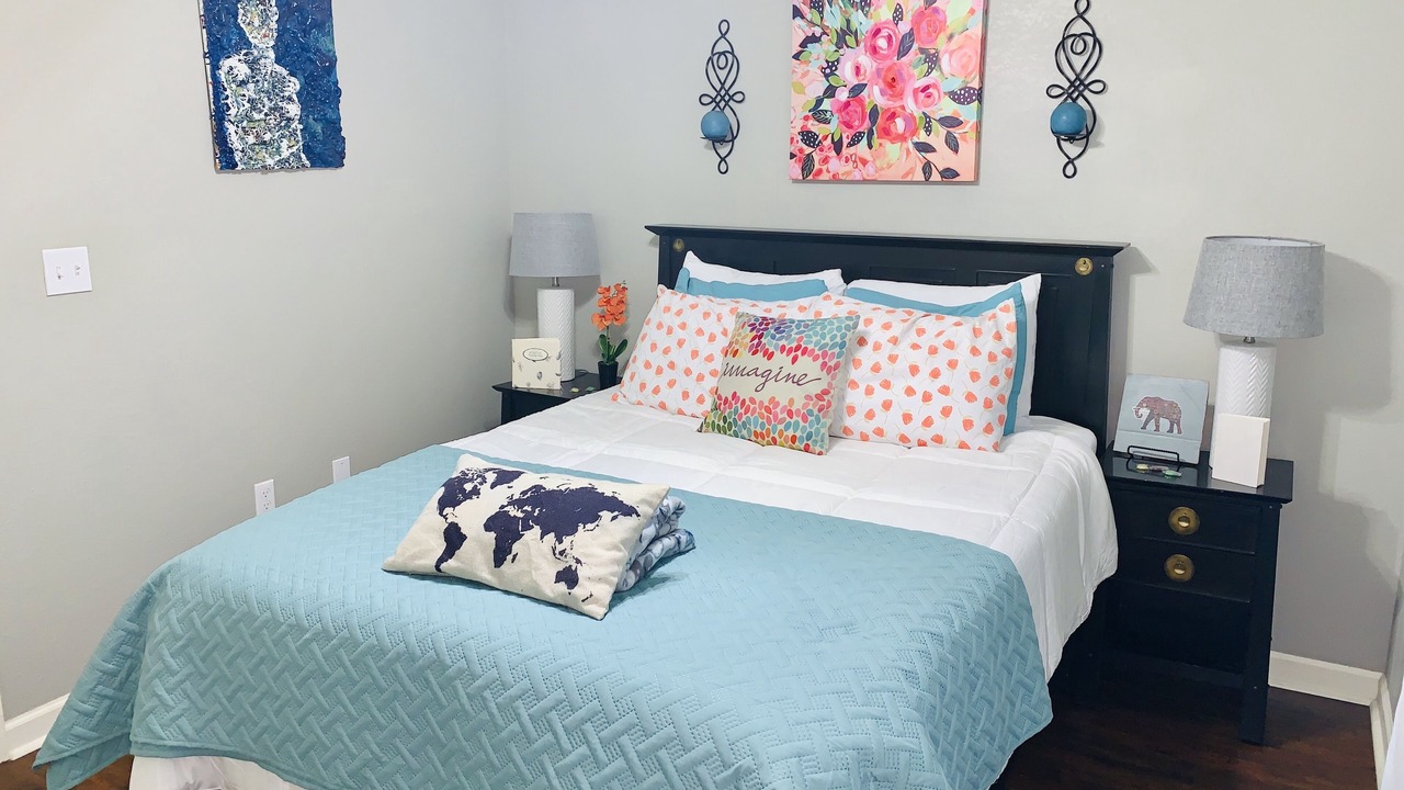 Photo of Bedroom in Kyle