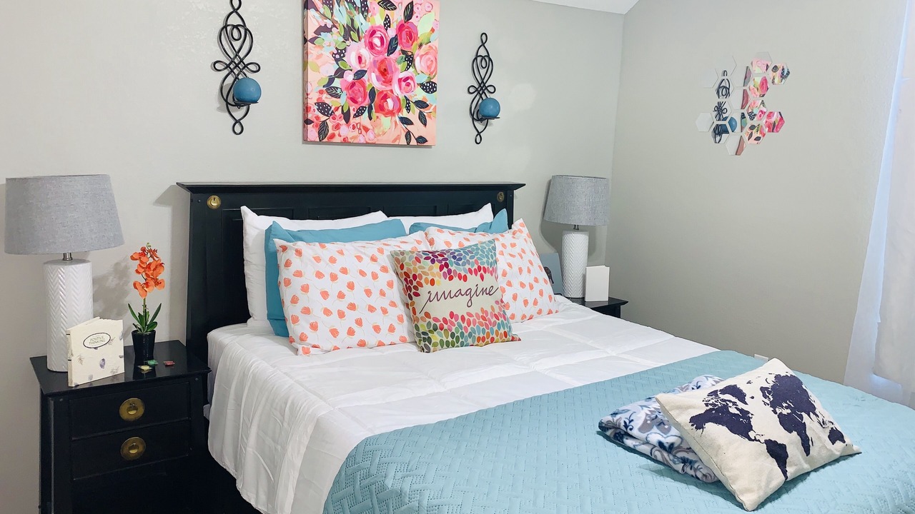 Photo of Bedroom in Kyle