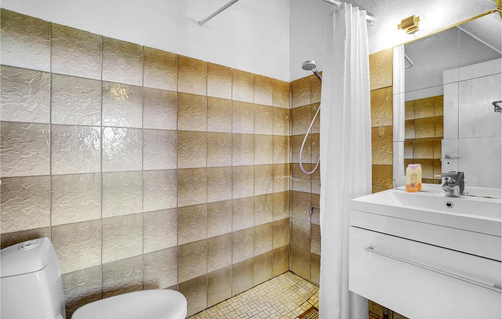Photo of Bathroom in Kulhuse