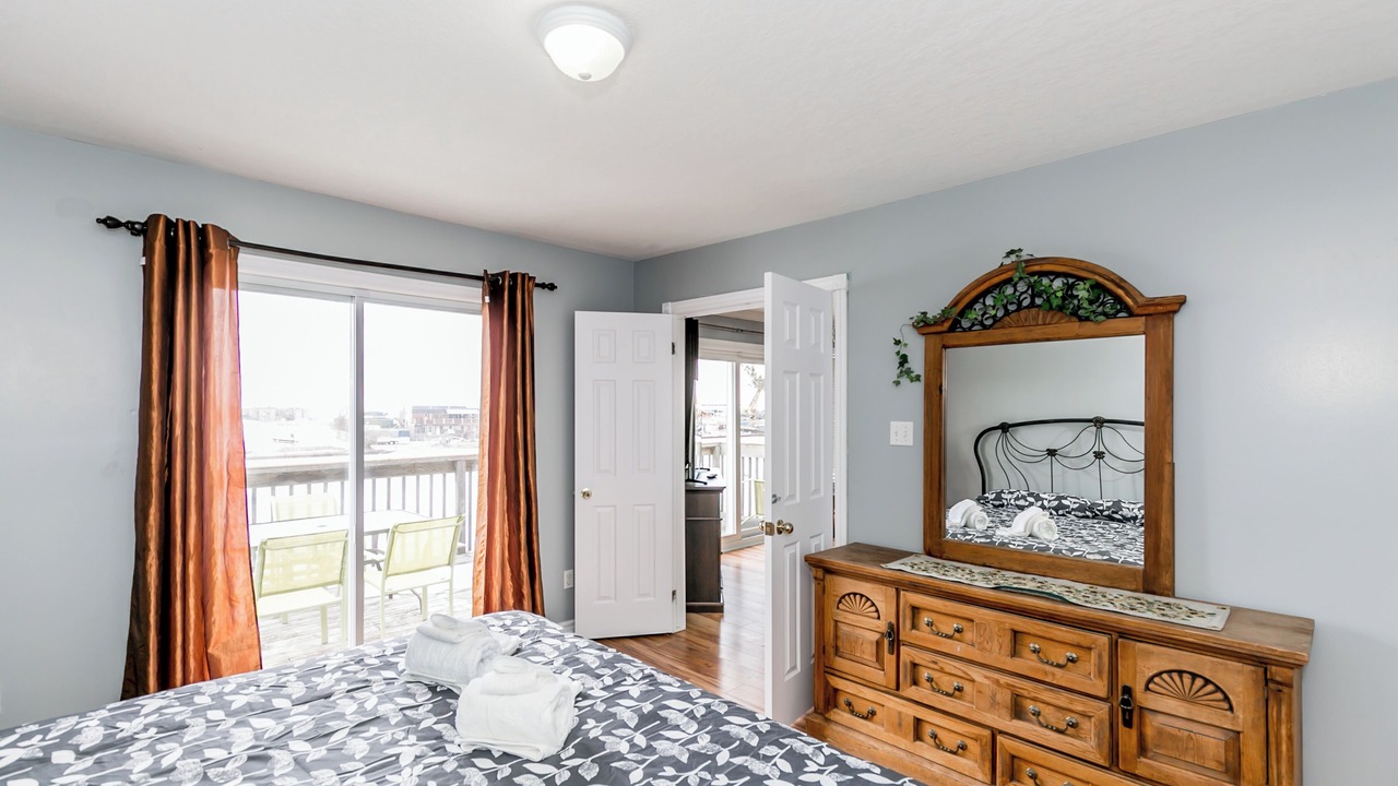 Photo of Bedroom in Wasaga Beach