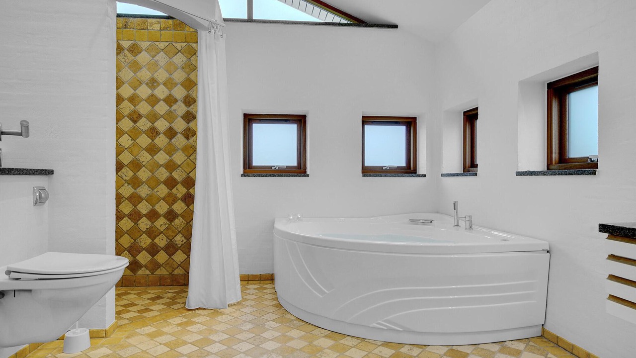 Photo of Bathroom in Bog By
