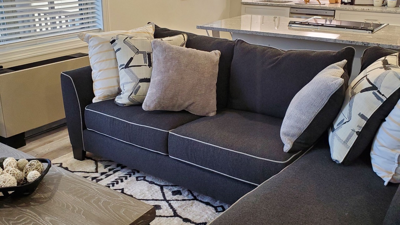 Photo of Livingroom in Peachtree Center