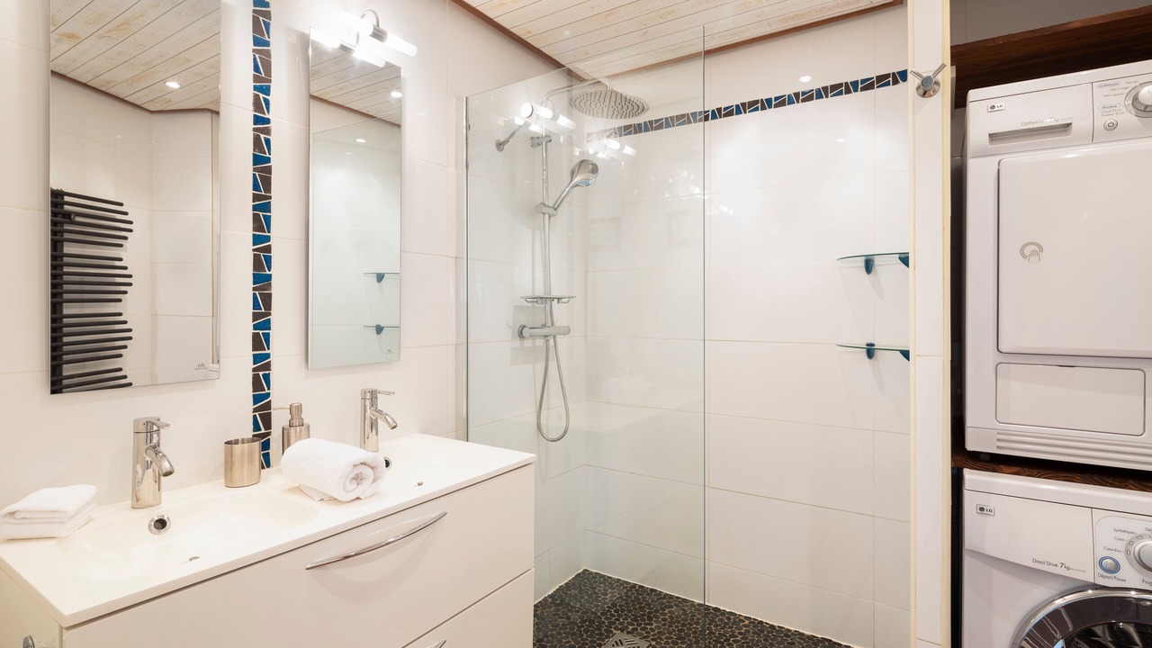 Photo of Bathroom in Quai de la Fosse