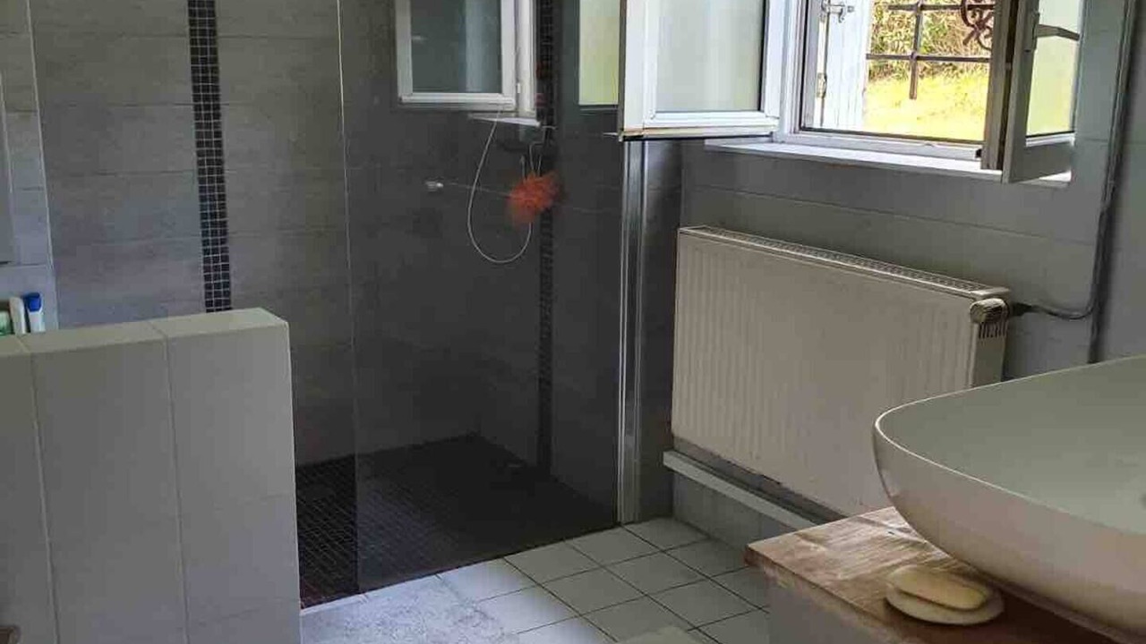 Photo of Bathroom in Cleden-Cap-Sizun