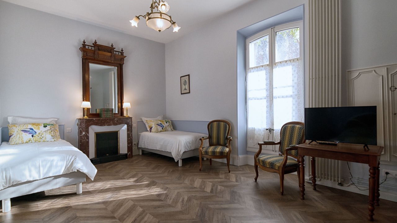 Photo of Bedroom in Pernes-les-Fontaines