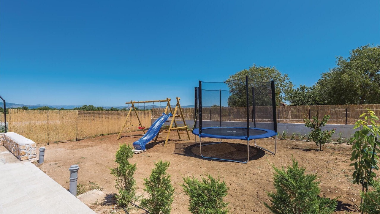 Photo of Outdoor in Drnis
