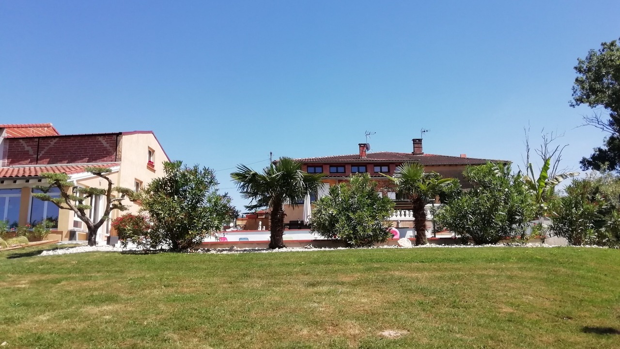Photo of Outdoor in Lagardelle-sur-Leze