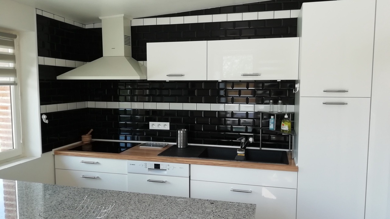 Photo of Kitchen in Lagardelle-sur-Leze
