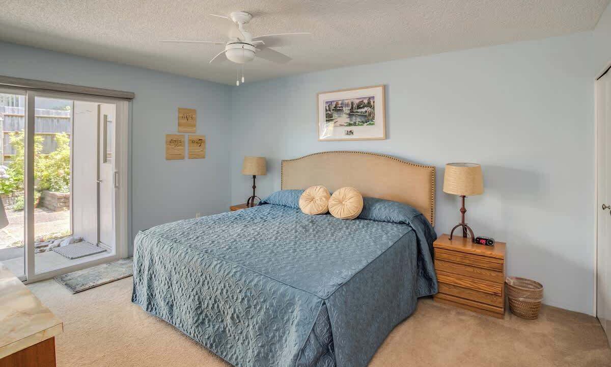 Photo of Bedroom in Gearhart