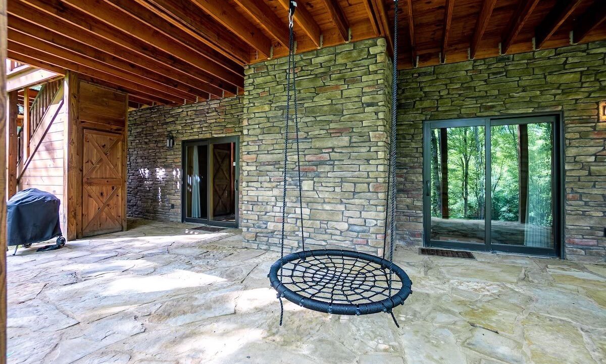 Photo of Patio Balcony in South Bloomingville