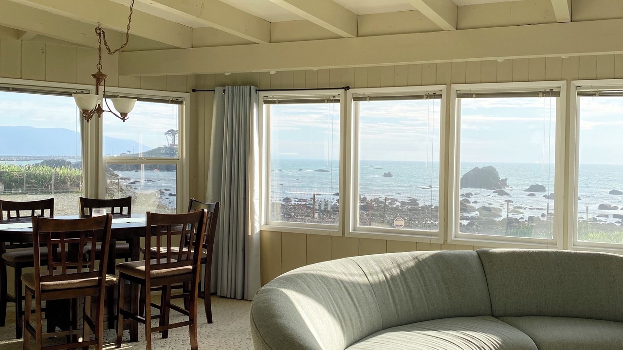 Photo of Livingroom in Crescent City