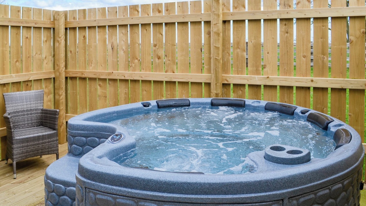 Photo of Others in Alford