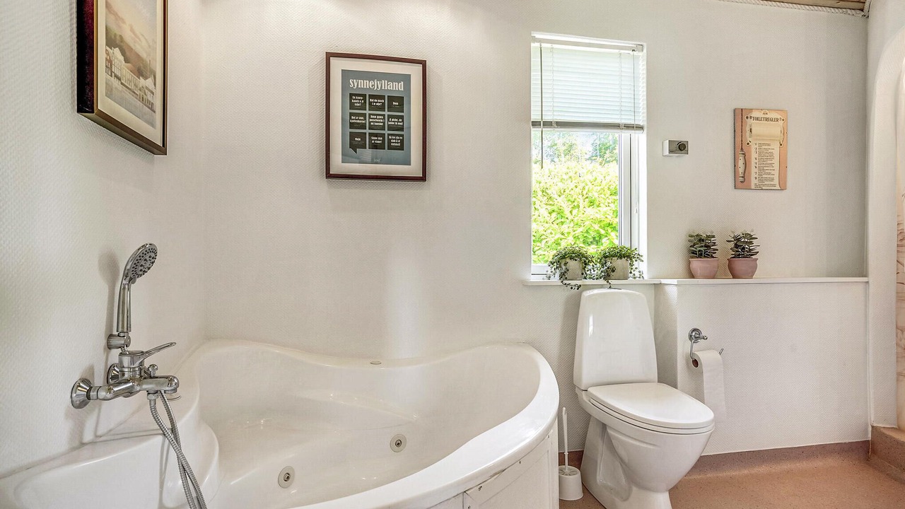 Photo of Bathroom in Aabenraa