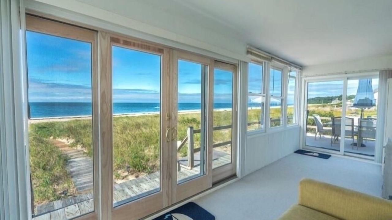 Photo of Livingroom in Southold