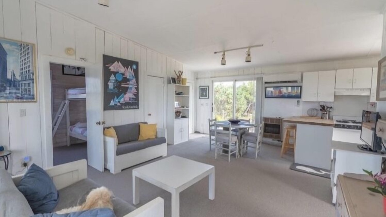 Photo of Livingroom in Southold