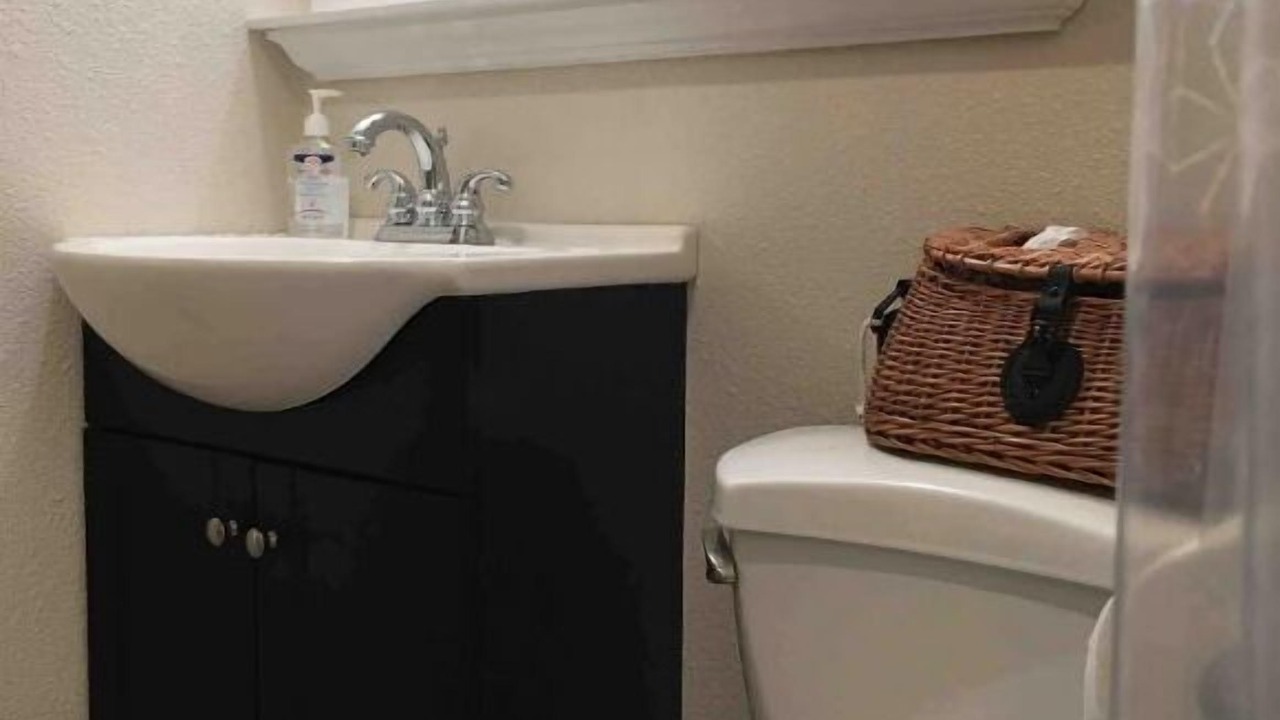 Photo of Bathroom in Hemphill