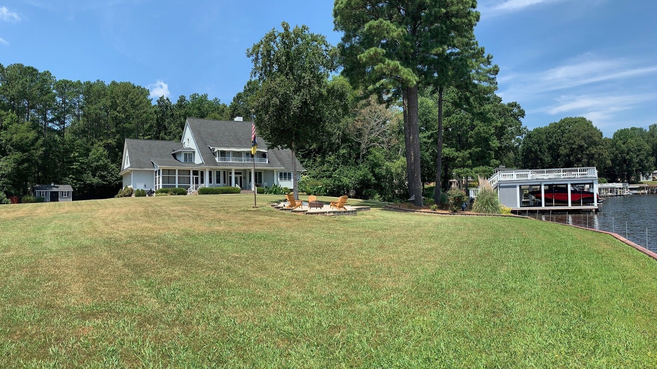 Photo of Outdoor in Bracey