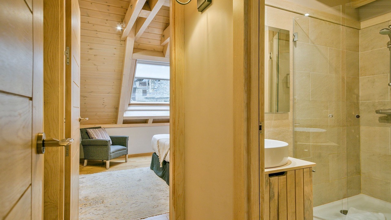 Photo of Bathroom in Tredos